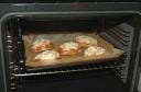 Las tortas casi listas en el horno